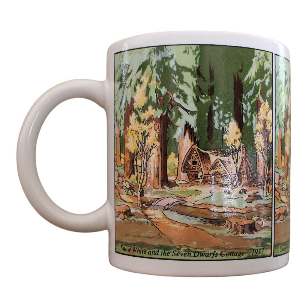 The Walt Disney Gallery Snow White & the Seven Dwarfs Cottage Mug
